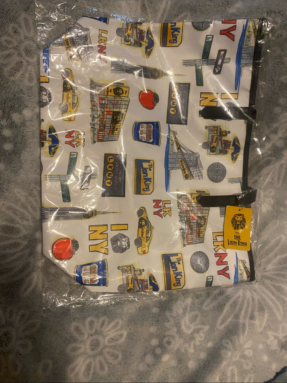 Disney The Lion King New York White Tote with Yellow & Blue New York Icons